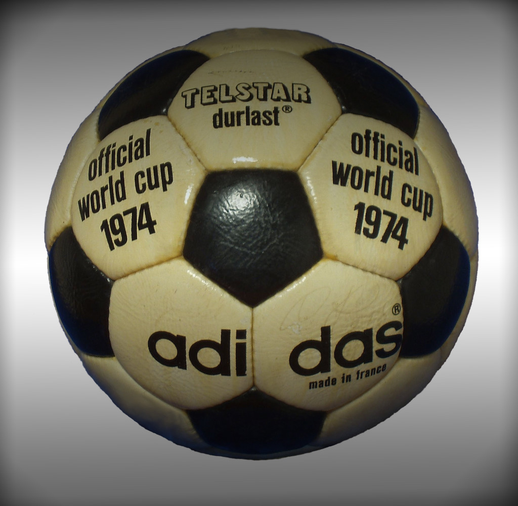 Telstar Durlast - мяч с гарантией качества!