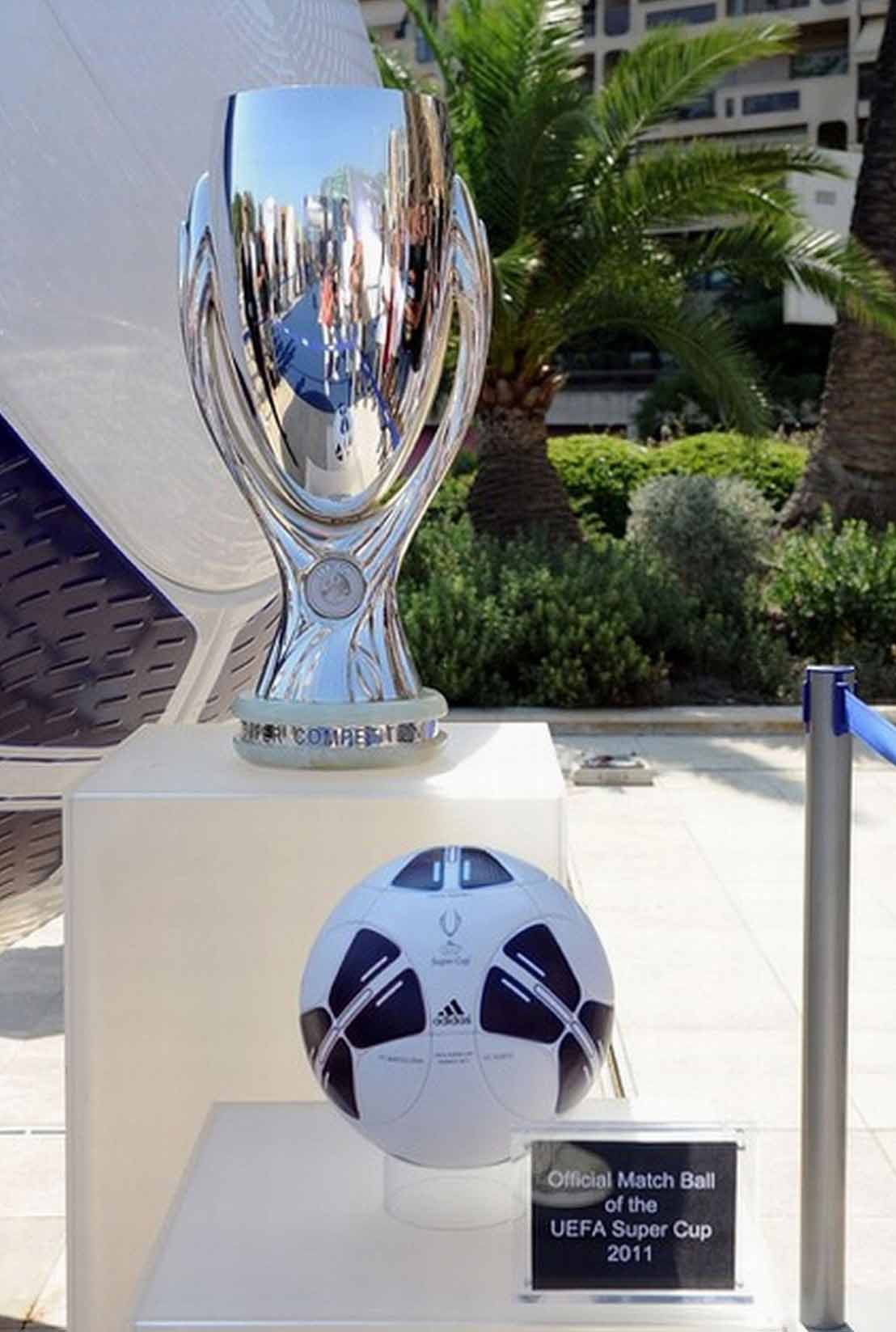 Презентация мяча Суперкубка УЕФА 2011