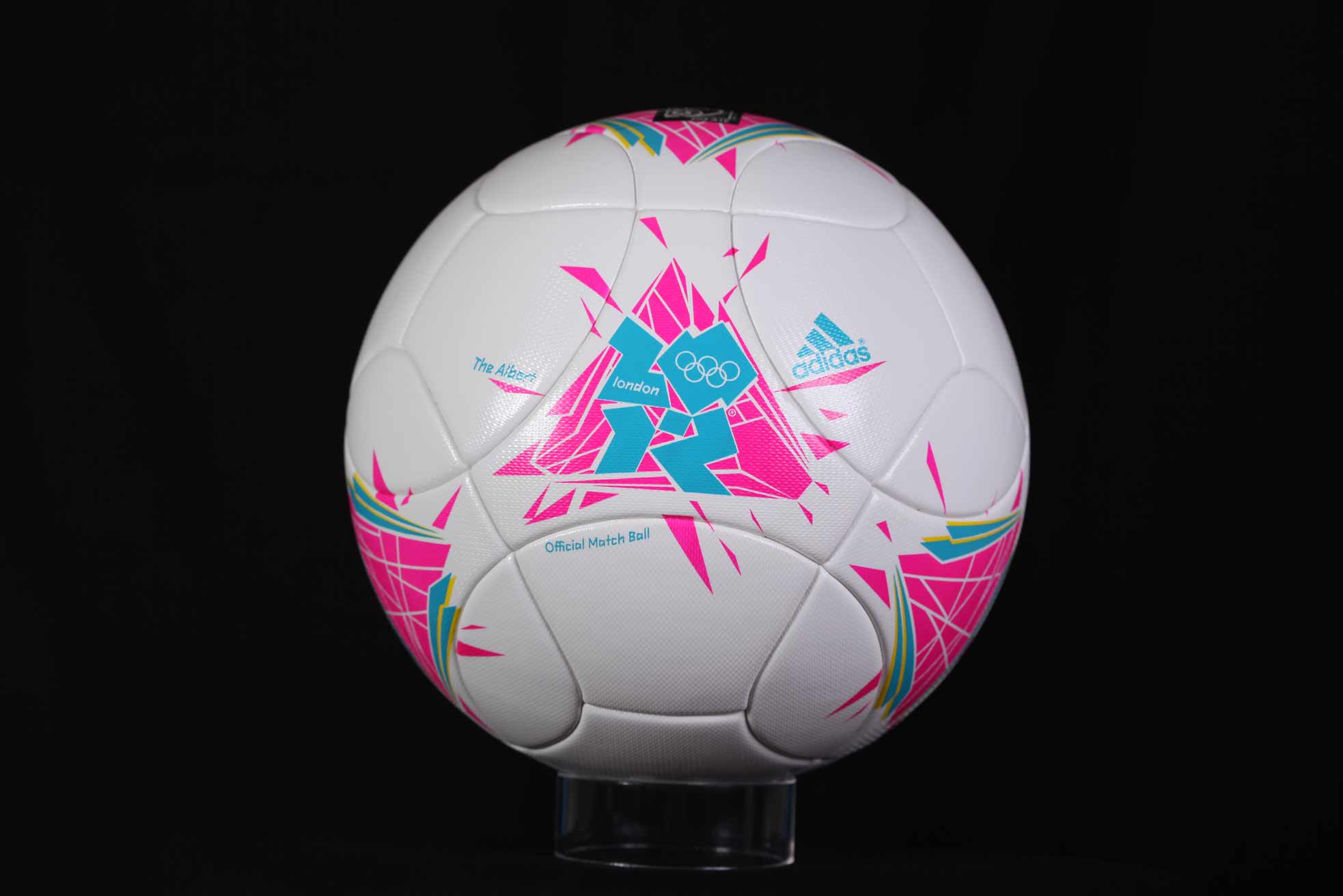 Мяч Ои 2012